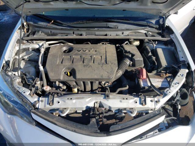 Toyota Corolla Se Image 8