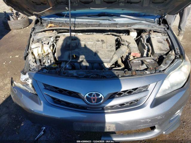 Toyota Corolla S Image 12