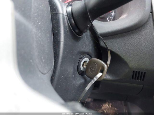 Toyota Corolla S Image 14