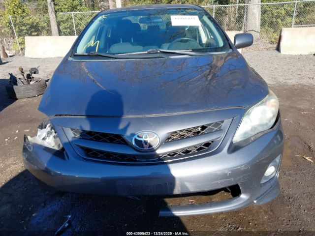 Toyota Corolla S Image 16