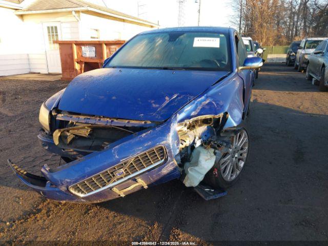 Volvo S40 2.4i Image 13