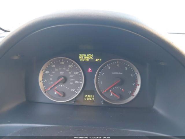 Volvo S40 2.4i Image 8