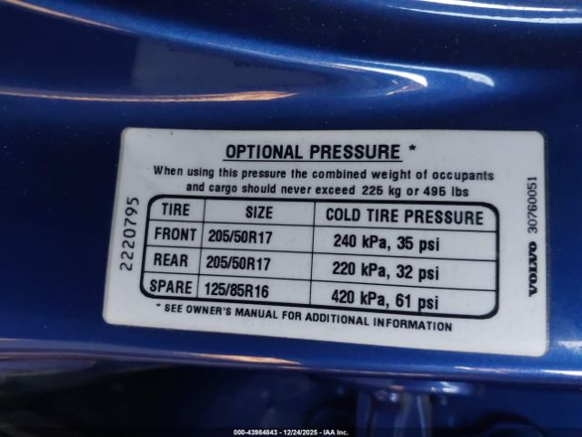 Volvo S40 2.4i Image 6