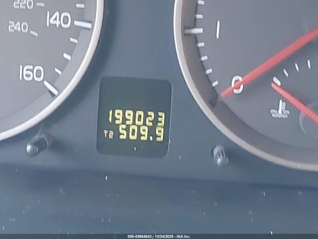 Volvo S40 2.4i Image 11