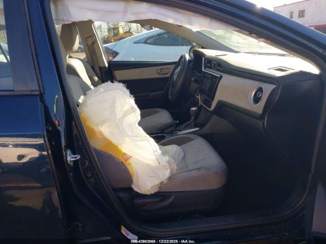 Toyota Corolla Le Image 3