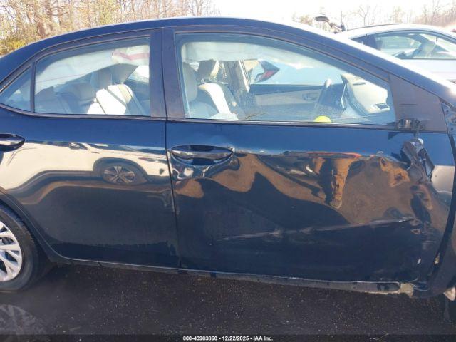 Toyota Corolla Le Image 13