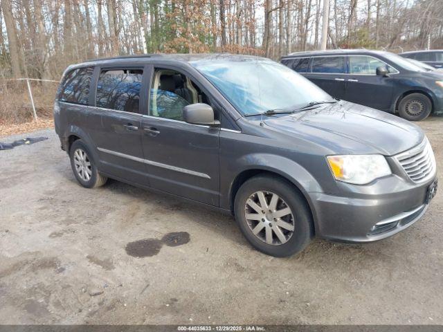  Salvage Chrysler Town & Country