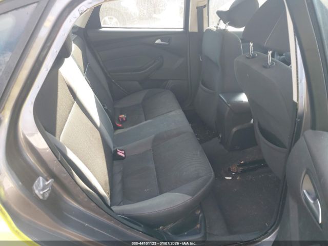 Ford Focus Se Image 10