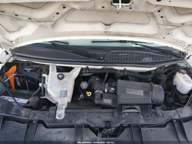 Chevrolet Express Work Van Image 11