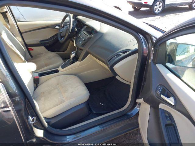 Ford Focus Se Image 9