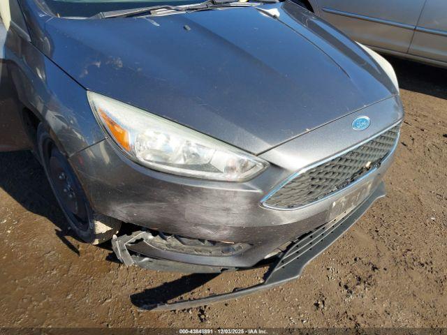 Ford Focus Se Image 4