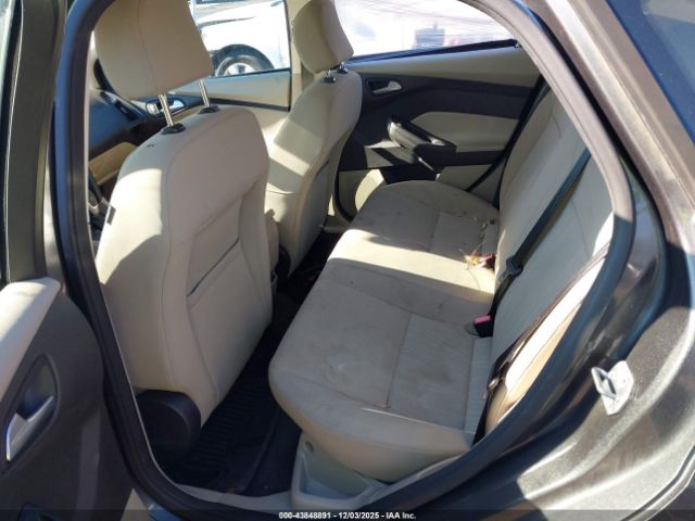 Ford Focus Se Image 6