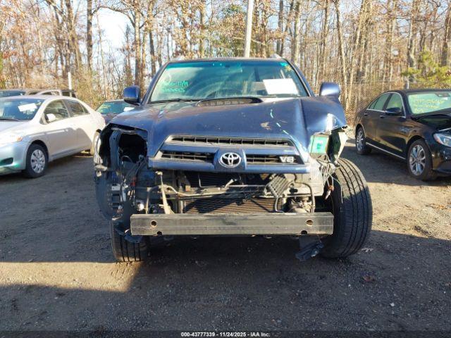 Toyota 4Runner Sr5 Sport V8 Image 4