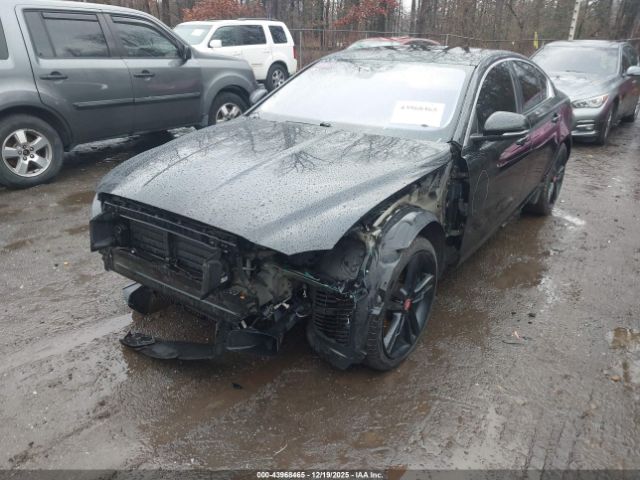 Jaguar XE 35t Premium Image 10