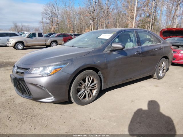 Toyota Camry Se Image 4