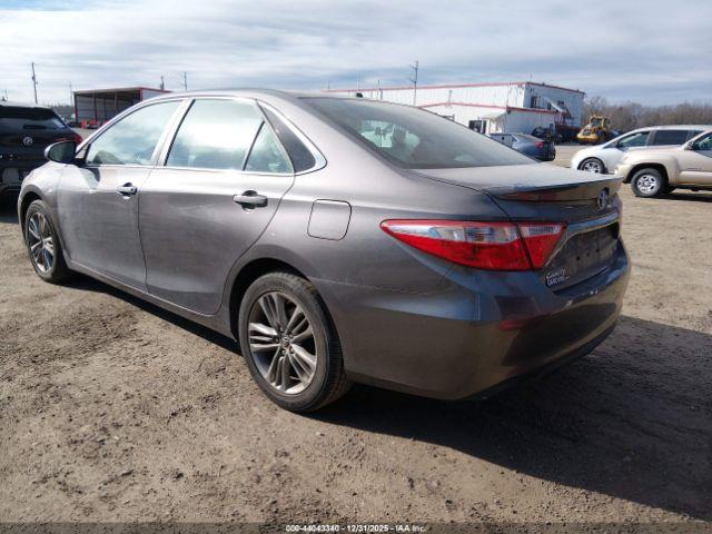 Toyota Camry Se Image 2