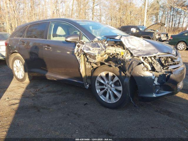  Salvage Toyota Venza