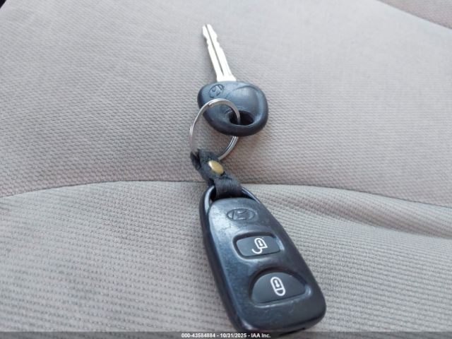 Hyundai SANTA FE Gls V6 Image 9