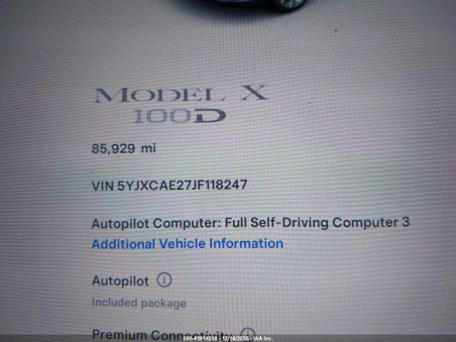 Tesla Model X Image 11