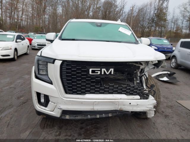 GMC Yukon 4wd Denali Image 6