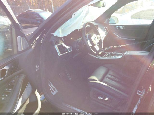 BMW X Series M60i Image 11