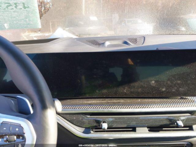 BMW X Series M60i Image 15