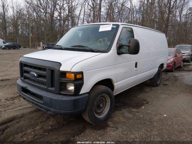 Ford E-250 Commercial Image 9