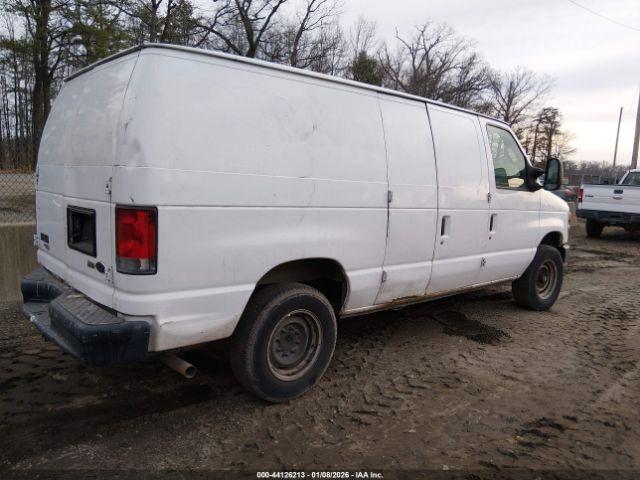 Ford E-250 Commercial Image 7
