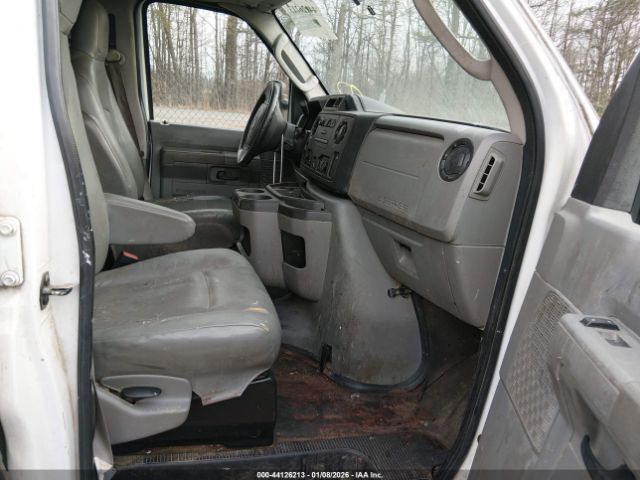 Ford E-250 Commercial Image 2