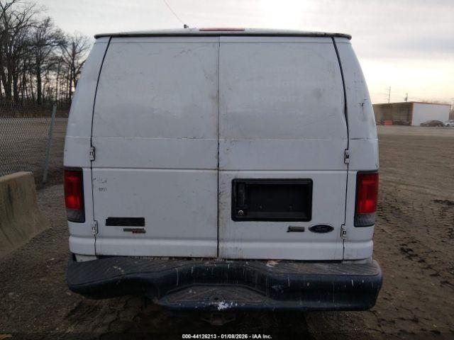 Ford E-250 Commercial Image 15
