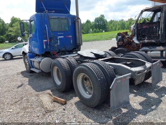 Freightliner Conventional Columbia Image 6