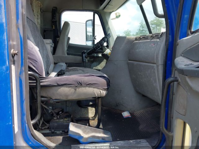 Freightliner Conventional Columbia Image 10