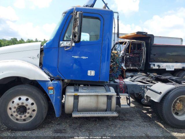 Freightliner Conventional Columbia Image 15