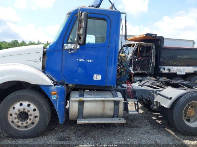 Freightliner Conventional Columbia Image 15