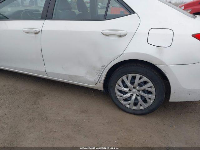 Toyota Corolla Le Image 7