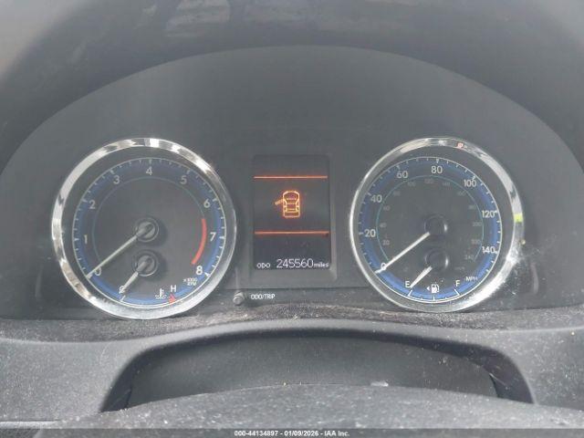 Toyota Corolla Le Image 8